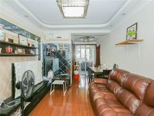 五年出一套 中楼层 三开间朝南 带固定车位 自住精装全送