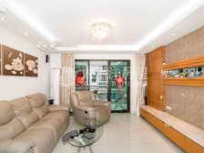 送80万地下产权车位,小区正中心,采光全明,无 点,随时看房