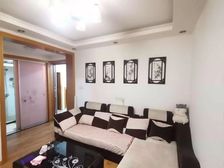 一楼带天井 双南交大板块 房东降20万 看房预约马上安排