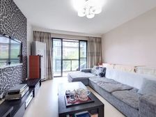 新上!中心位置!边套!电梯小高层 两房 带产权车位!