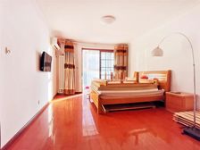 依山而居 旅游路交通便利 三室朝阳 小高层电梯房 急售