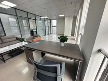 枣山路地铁口!精装带家具!拎包办公!免费停车!高端写字楼1块