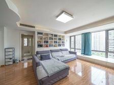 保利香槟苑(二期)高区漏网,采光视野好,满五唯①,业主诚售。