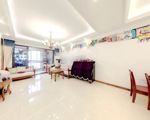 贝森高品质小区 保利贝森公馆 精装套三 高性价比
