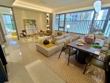 新房免 万科开发商精装交付 地铁口 四房两卫独梯独户