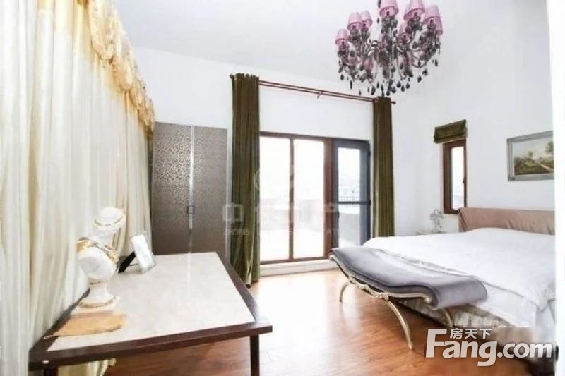 另有一套相同户型东边户300平院子,济南市中玉函国华东方美郡二手房