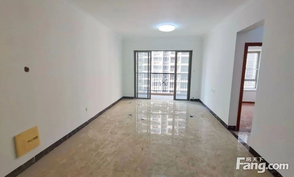 中恒海晖城全新未住过证过两年价可少5万出售首付两成