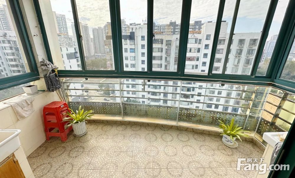 江信国际花园高楼层视野无遮挡大两房南向采光好