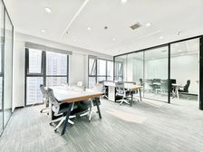 成熟商圈丨大气前台·新装带家具丨3隔间12工位丨24h空调