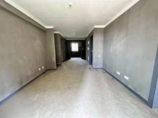 珑湾二期 房龄3年 人车分流 小高层2梯2户