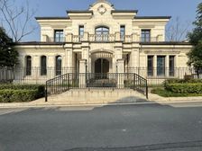 独栋别墅,花园大,位置好,视野开阔,庄园