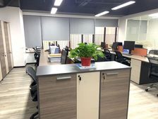 岗顶华师地铁口 303方办公室 精装修家私齐 保利中宇广场