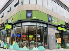 包税!急售,转角三开间!年租22万,成熟临街6米高,买就