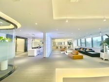 市中心超甲!整层独享私密办公丨14隔间200工位丨24H空调