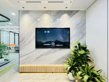 亮马桥商圈 二十一世纪大厦 精装带家具 正对电梯 视野好