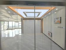 西客站旁 豪装可配家具 交通便利 出差接待招人都方便随时入住