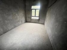 已买急售!占地800平!花园600平!满五省税!接受长期置换