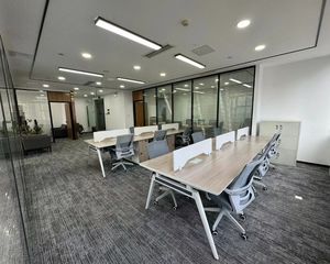 双地铁可达、躺赢人生、胜在选择、卓越品质、豪华大堂、环球广场
