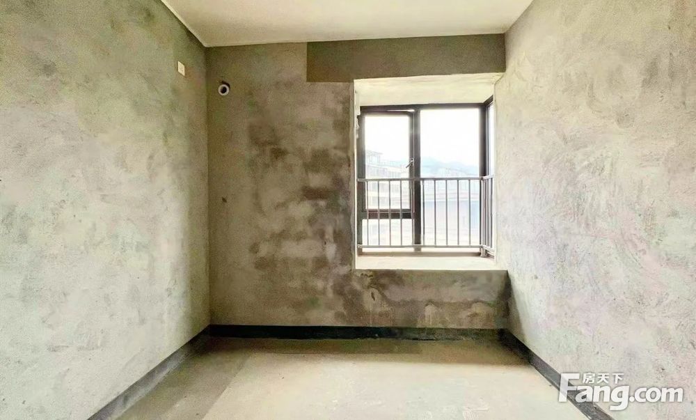 有电梯 ,轻轨口, 产权清晰 高楼层采光充足,重庆巴南龙洲湾融信劳湾