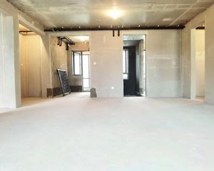 二八板块 地铁口万科和园 套三双卫 现房 吊打周边其他楼盘