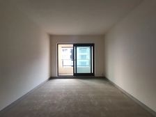 礼嘉龙湖品质小高层,次新房,带书包,住家舒适,配套成熟。