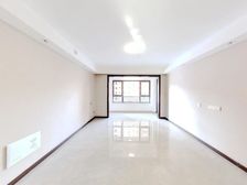 万科精装,顶楼,带一个地下室,一手手续