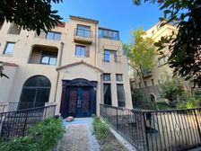 此房原为结婚而备 为结婚而装 现因离开而售 寻找缘人