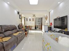 别墅小区,上叠有阁楼,精装修,诚意出售