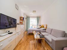 新出房源,非顶楼,精装修,满五w一,诚心出售