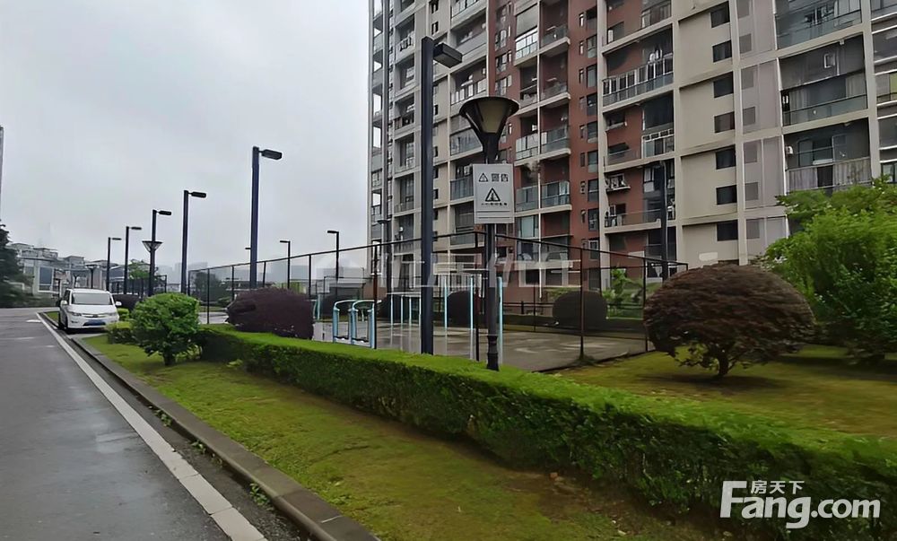 观山湖1号 3室 普装 南北通透 122平,贵阳观山湖碧海花园观山湖一号二