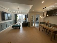 (江桥大三房)婚房装修,现空关急售,采光全天,满五年税少