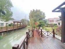 (新挂牌)南临河,南花园800平,挑高客厅,新中式,拎包入住