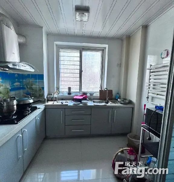 紧邻植物园 瓷砖房黄金3楼 小区环境佳随时看房,保定莲池植物园华冠