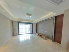 东外滩1号 142平3居 南向精装修