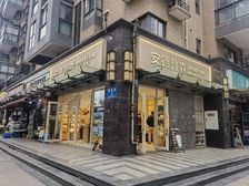 三小区大门口(安德鲁森)年租十万,转角双开门,超大展示面