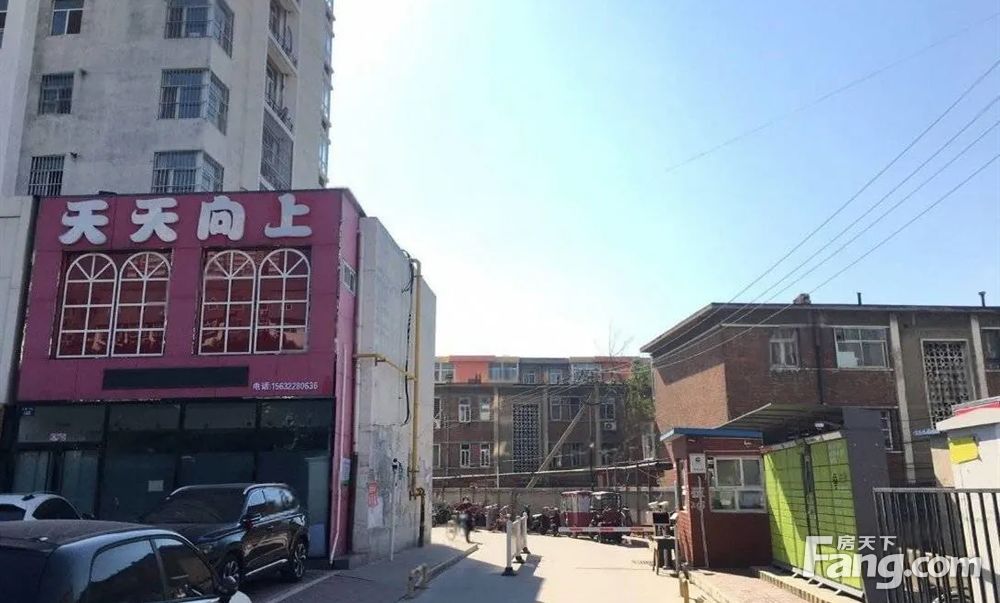 星河湾小区新出两室房主急售联盟西路八中一墙之隔随时看房