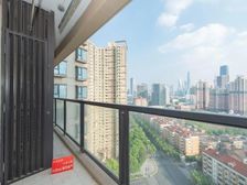 前排景观房 独用露台15平 满五税少 三面采光 有钥匙
