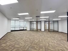 越秀300方 500方出租 精装修 配家具 靠近三甲医院