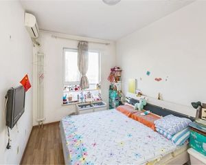 宜兰园 65平1居152万 南北向精装修 着急出售