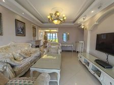 新出三房看房随时有钥匙,房东诚意出售,电梯高区