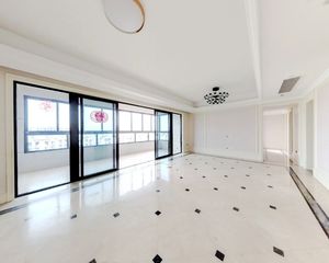 地铁口 西派城 3室2厅 高层观景 精装 未入住过