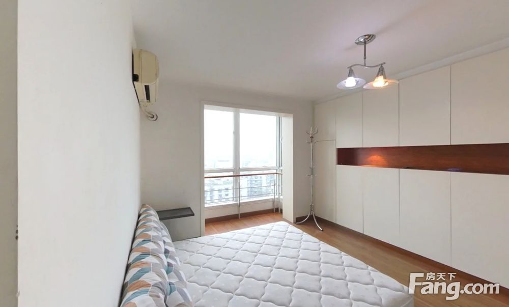 双轨交汇电梯洋房天鹅星座套三双卫