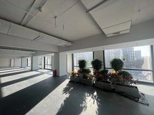 地铁10号线 北四环 精装修带全套工位 独立整层 带