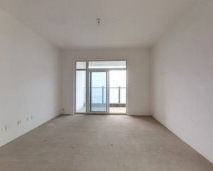 泰华锦城 4室1厅 南