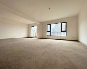 中国铁建西派澜岸 5室2厅 南