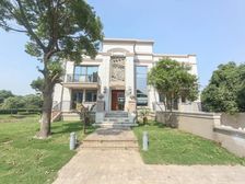 一期大户型占地近千平,临大河,全新装修可以拎包入住