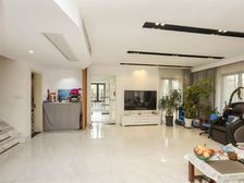 独门独户+大花园+位置安静+满⑤唯①+4个层面+小独栋!