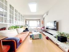 此房格局分明,居家装修保养维护好。房子采光好通风好