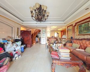 诺金山 5室3厅 东南 顶跃带花园