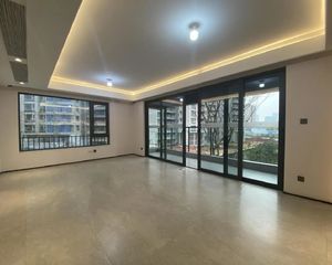 二八板块,央企顶流改善大盘,横厅大三房,地铁口